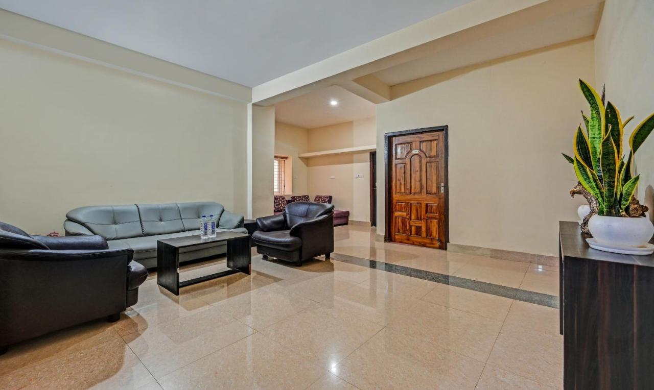 Treebo The Bollywood Hotell Bhubaneswar Eksteriør bilde